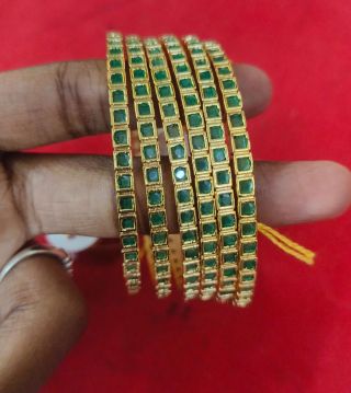 2.6 Bangles 260188