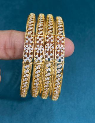 2.6 Ad Stone Bangle 26ad0043