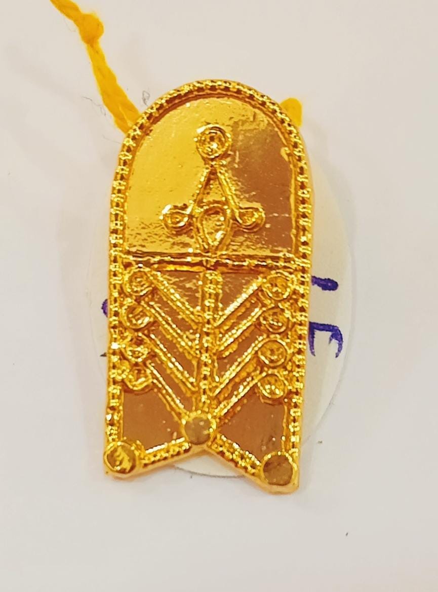 Single Triangle Thali Tt0024