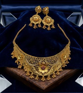 Choker Necklace With Ear Ring Cn0005