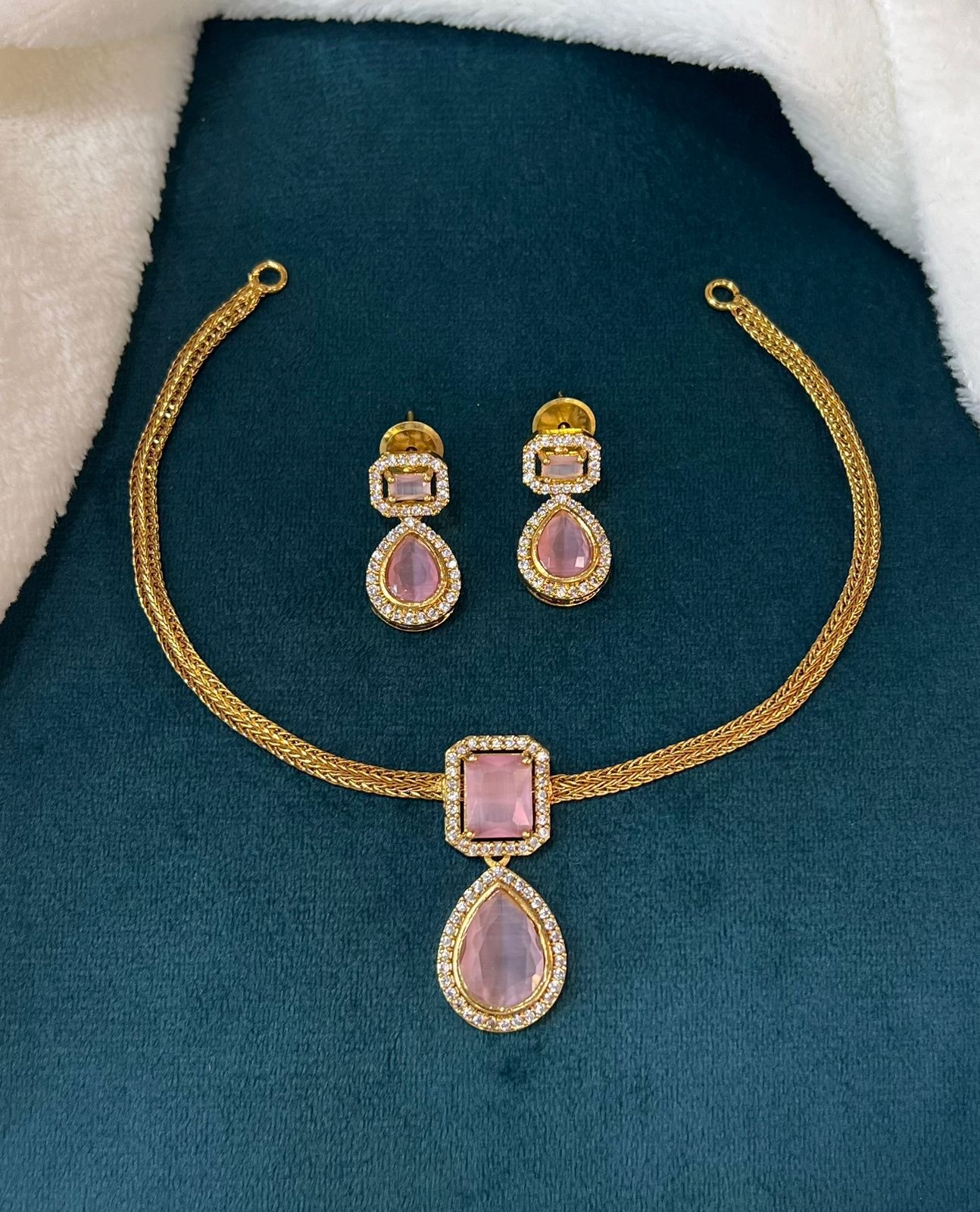Ad Stone Necklace With Earring Ne0064 Pink With White