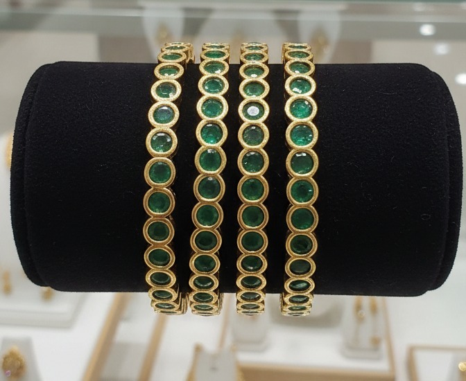 2.8 Green Panchalogam Attigai Bangle