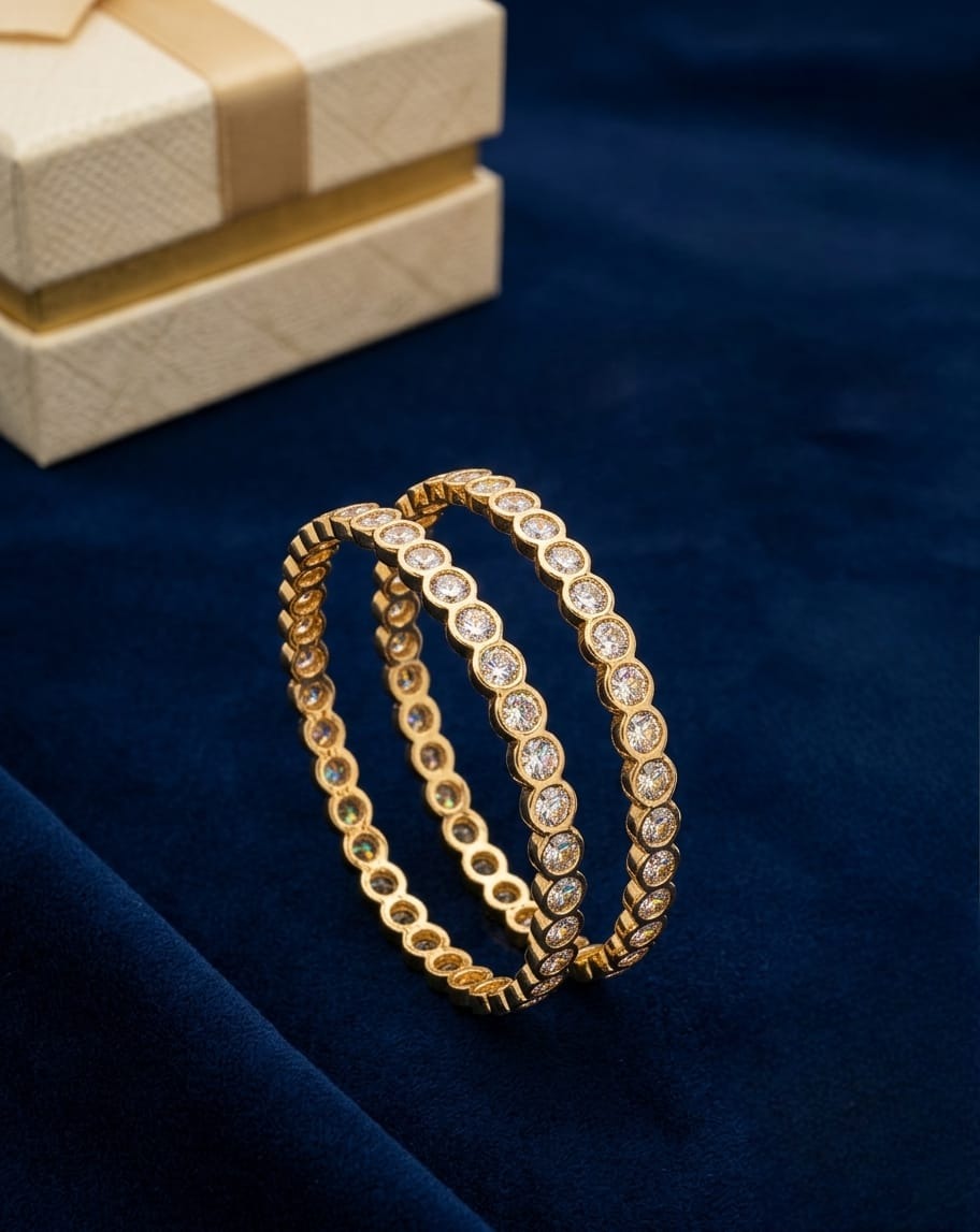 2.8 Pancalogam White Stone Attigai Bangle