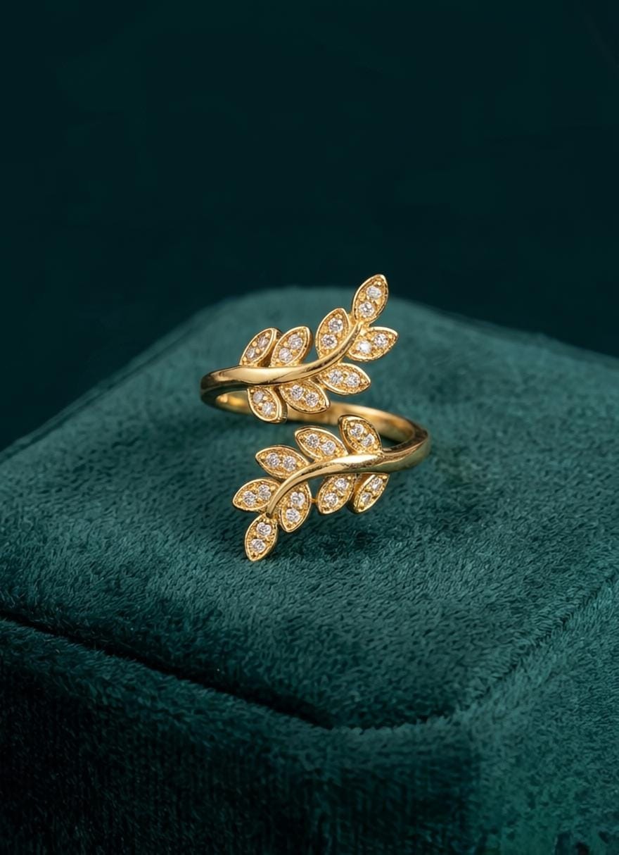 White Leaf Ring Os0052