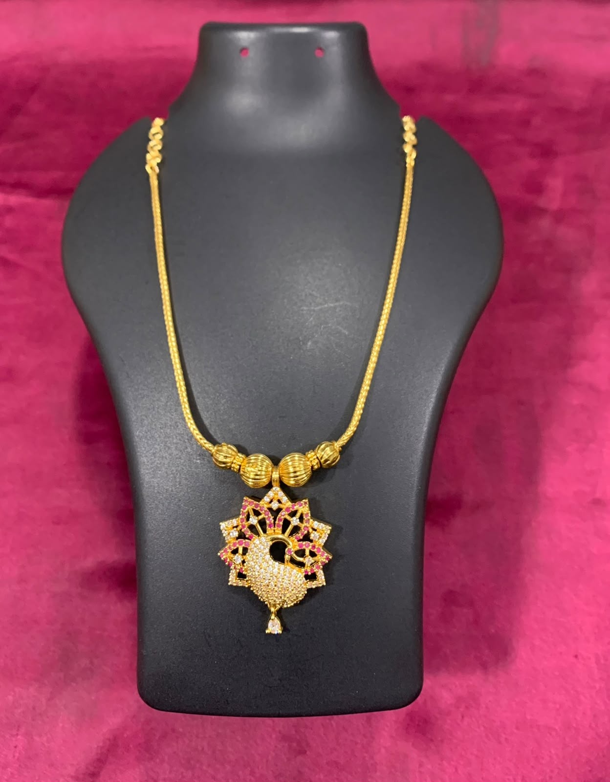 Ad Stone Flower Peacock Pink With White Sn0242