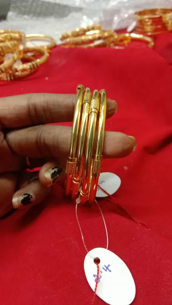 2.4 Bangle 240185