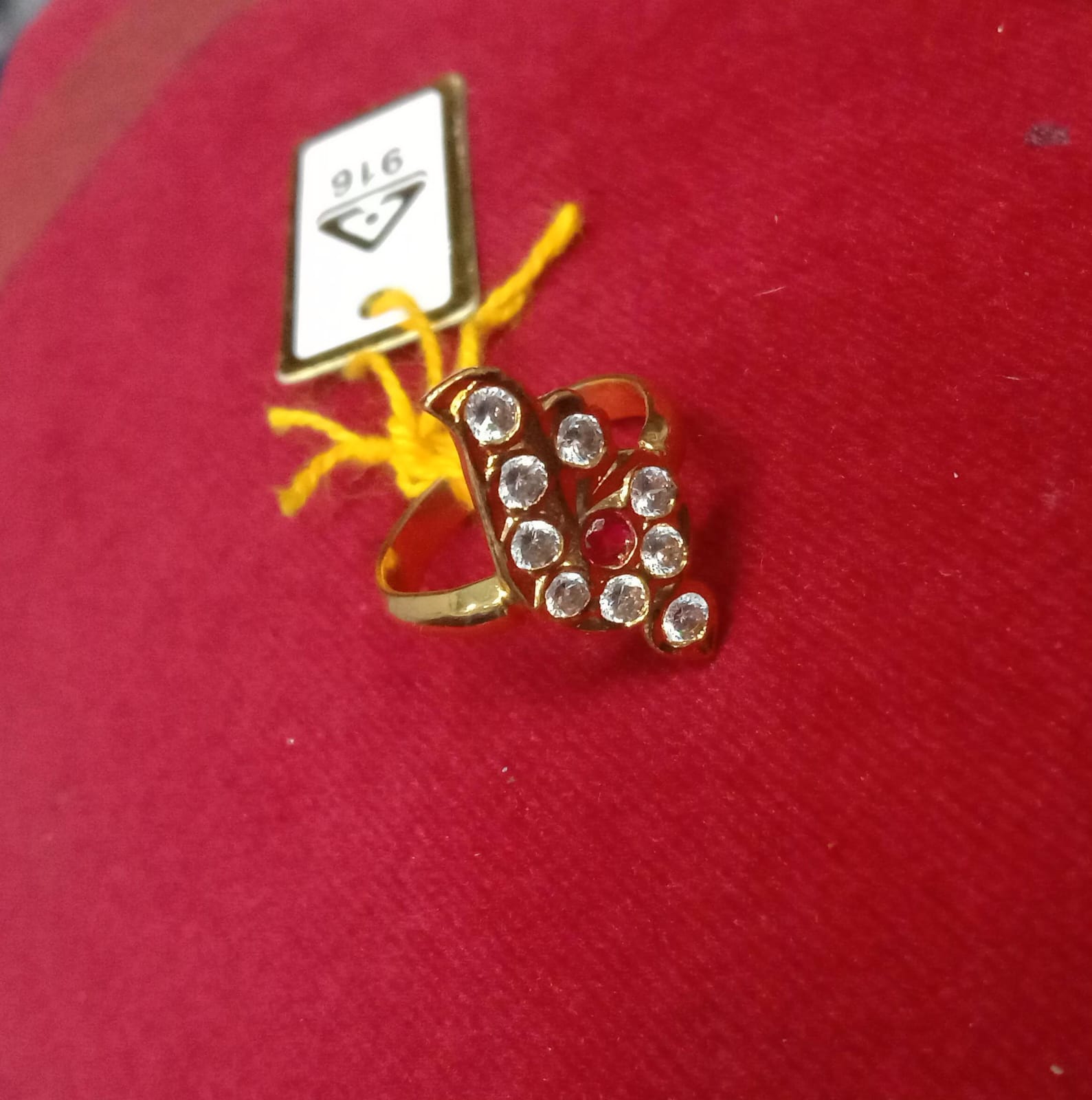 1.6 Stone Iympon Ring 6r0001