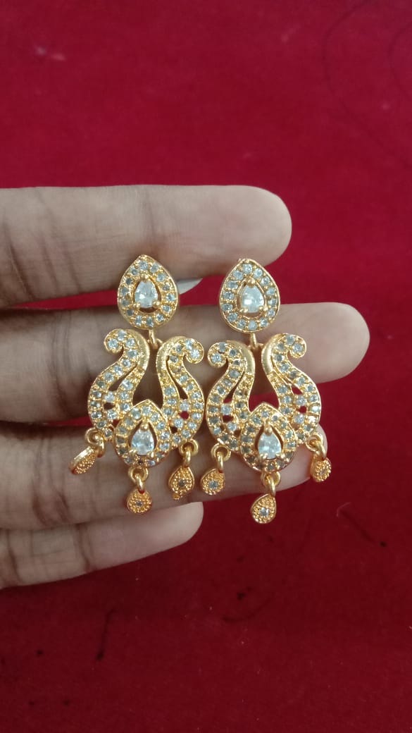 Stone Ear Ring