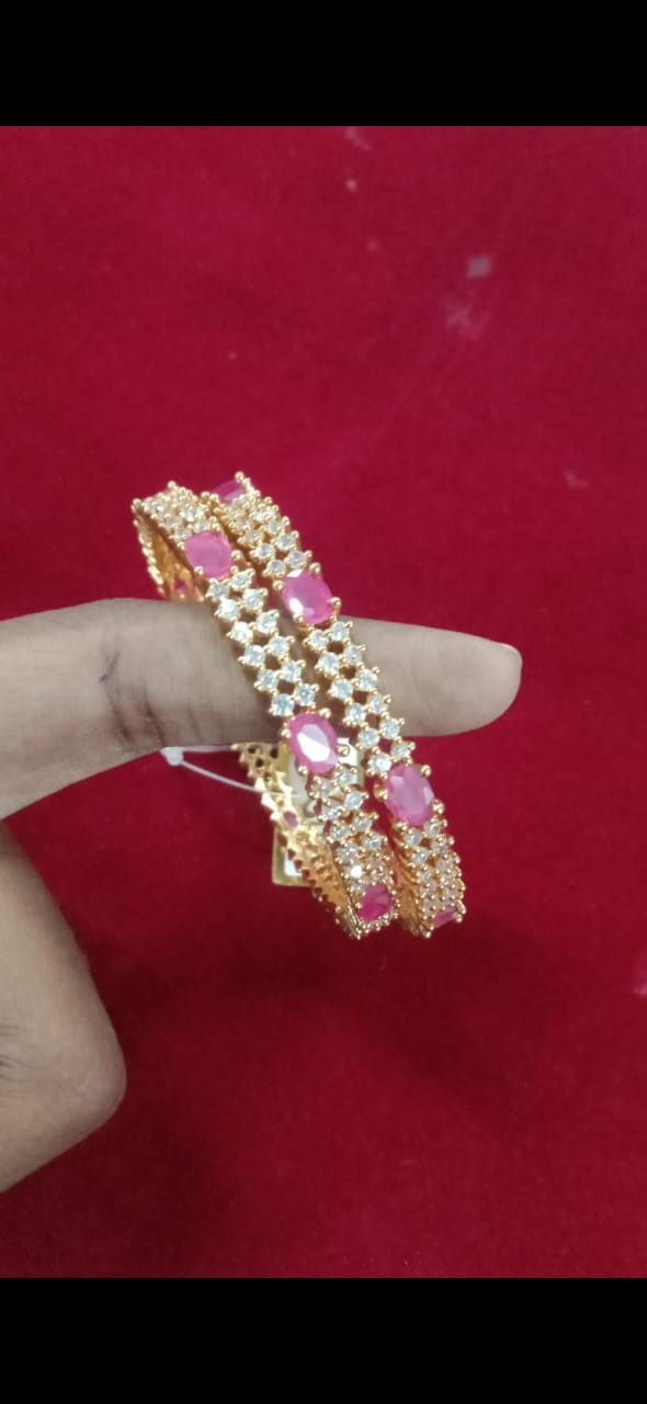 2.9 Bangles
