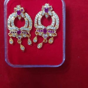 Design Stone Ear Ring