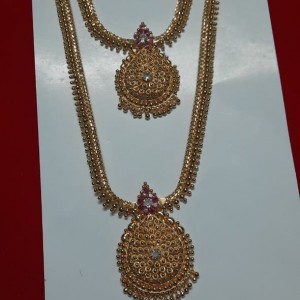 Aaram Necklace Set