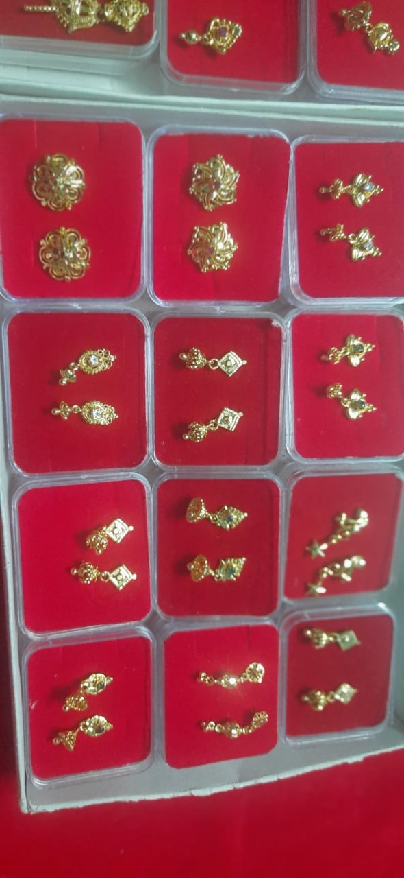 12 Piece Ear Ring box