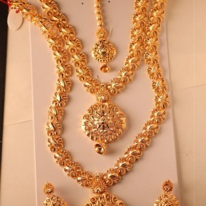 Aaram Necklace